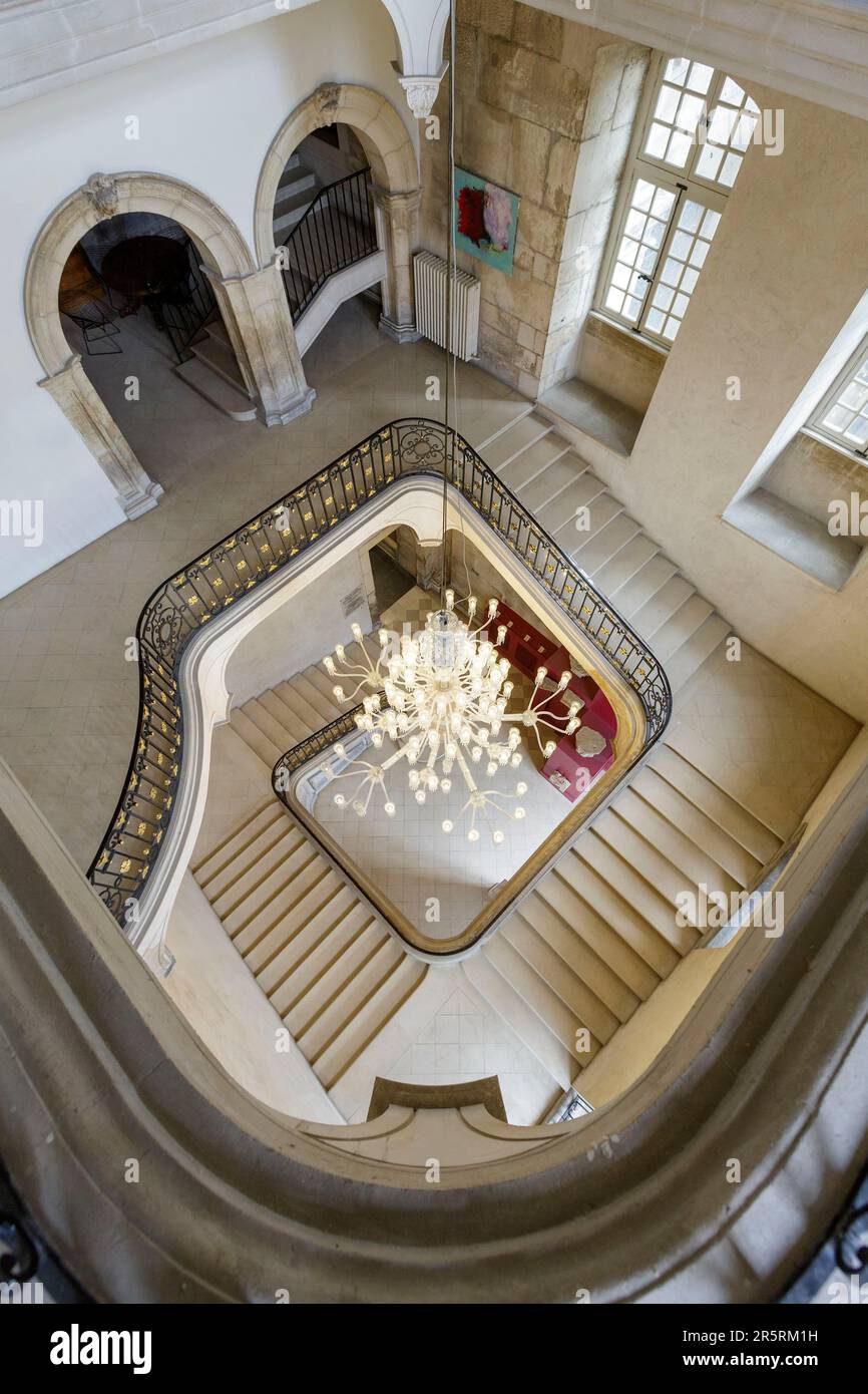 Frankreich, Meurthe et Moselle, Pont à Mousson, Premontres Abteikirche, auch Sainte Marie majeure genannt, erbaut im 18. Jahrhundert heute Centre Culturel de Lorraine (lothringisches Kulturzentrum), die quadratische Treppe auch Matins Treppenhaus genannt Stockfoto