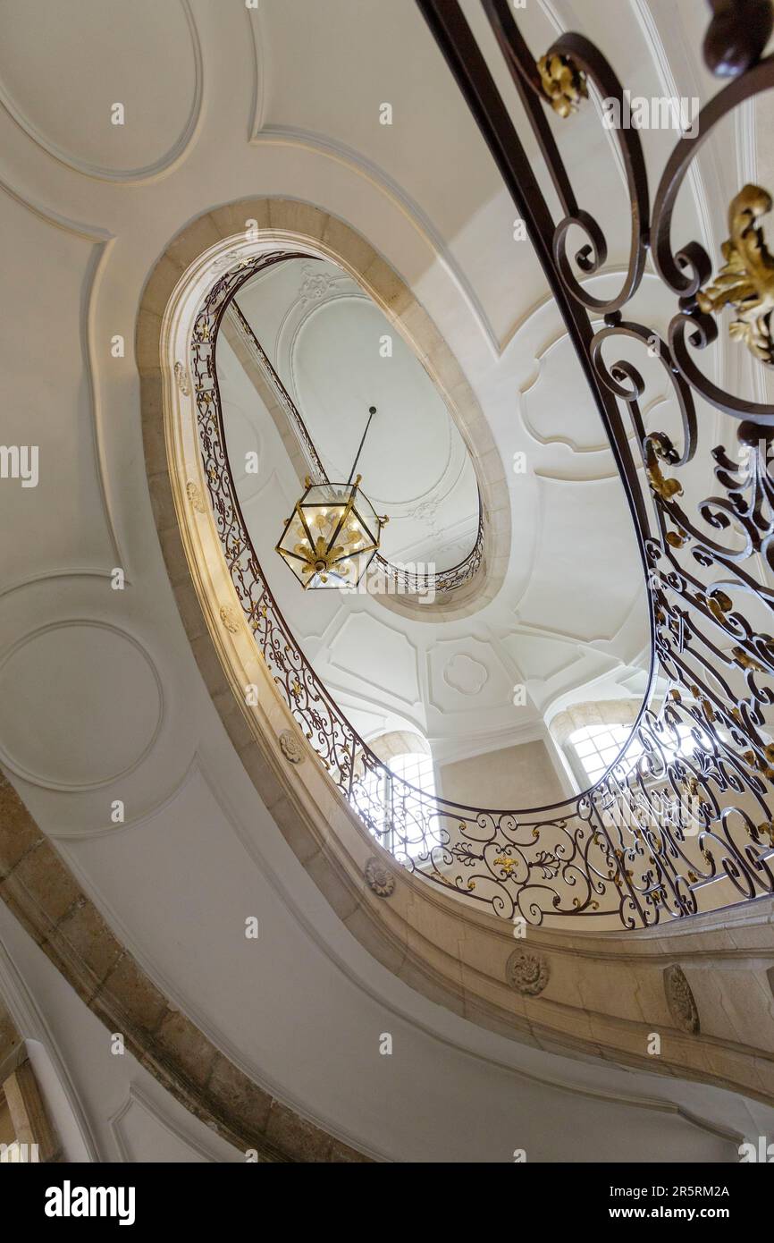Frankreich, Meurthe et Moselle, Pont à Mousson, Premontres Abteikirche, auch Sainte Marie majeure genannt, erbaut im 18. Jahrhundert heute Centre Culturel de Lorraine (lothringisches Kulturzentrum), die ovale Treppe auch große Treppe Stockfoto