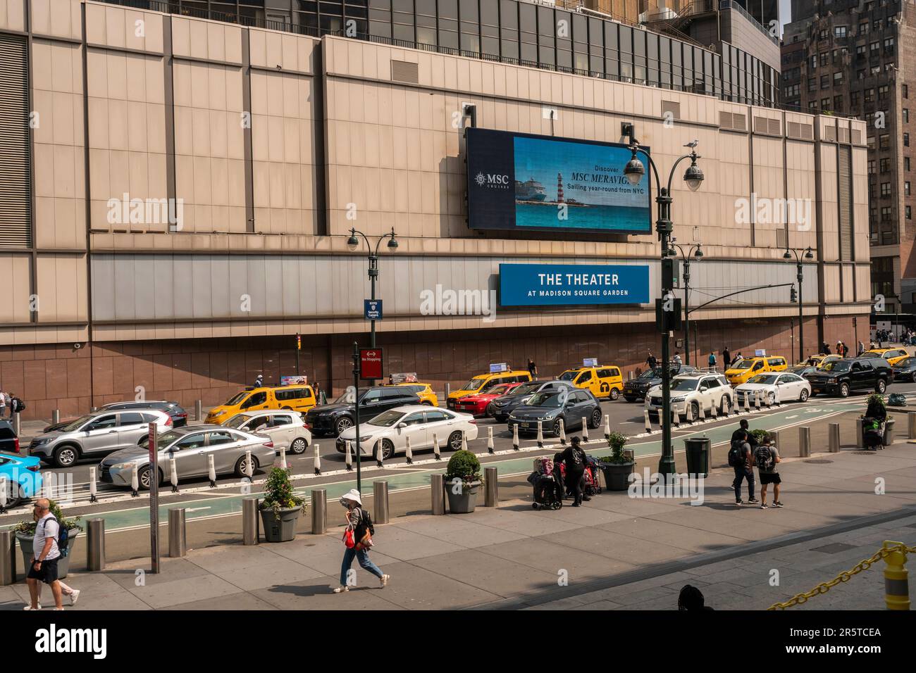Das Theater im Madison Square Garden an der Eighth Avenue in New York am Dienstag, den 23. Mai 2023. Es wurde ein Vorschlag gemacht, das Theater zu zerstören und einen großen Eingang zur Penn Station zu errichten. (© Richard B. Levine) Stockfoto