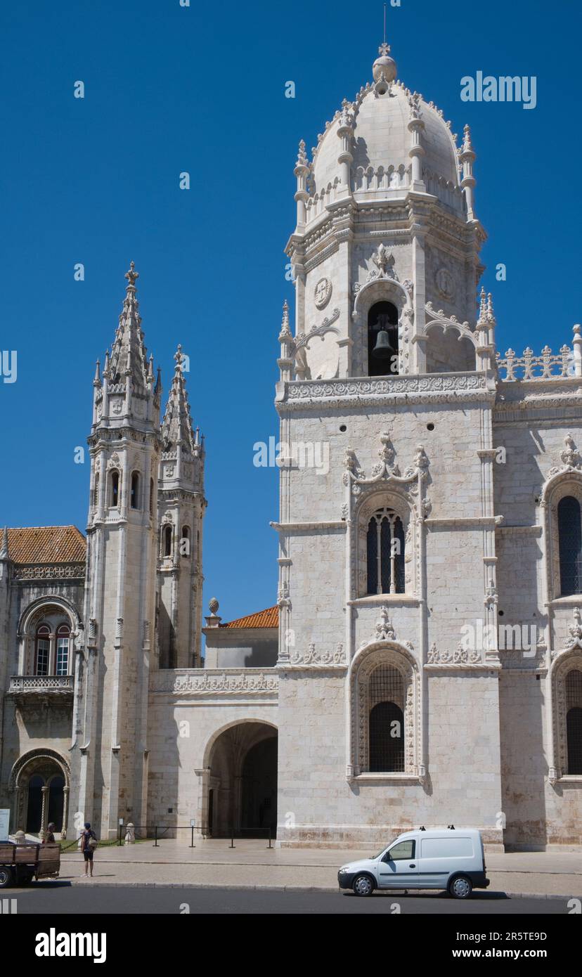 Außenansicht des Klosters Jerónimos im Stadtteil Bélem von Lissabon Stockfoto