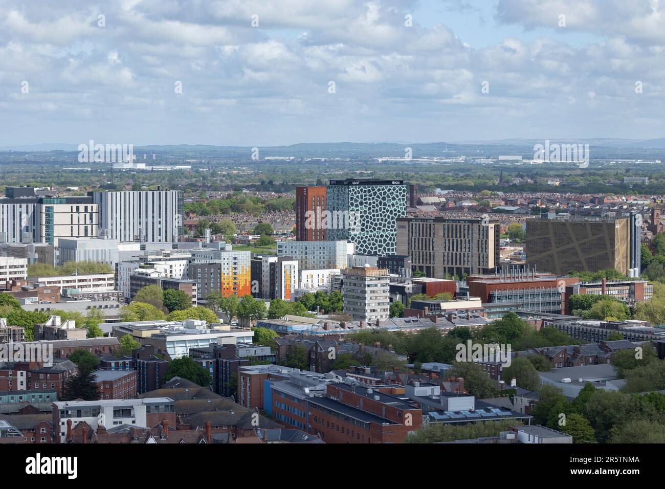 Liverpool, vereinigtes Königreich 16. Mai 2023 das Wirbelsäulengebäude. Königliches Ärztekolleg, Universität Liverpool. Biophiles Design Stockfoto