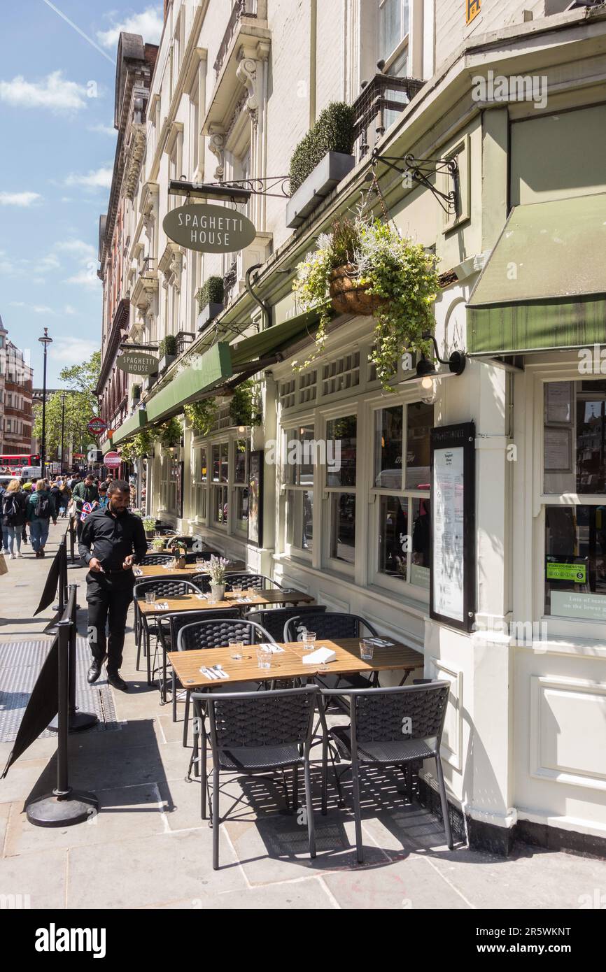 Beschilderung Spaghetti House, 24 Cranbourn Street, Leicester Square, London, WC2, England, Großbritannien Stockfoto