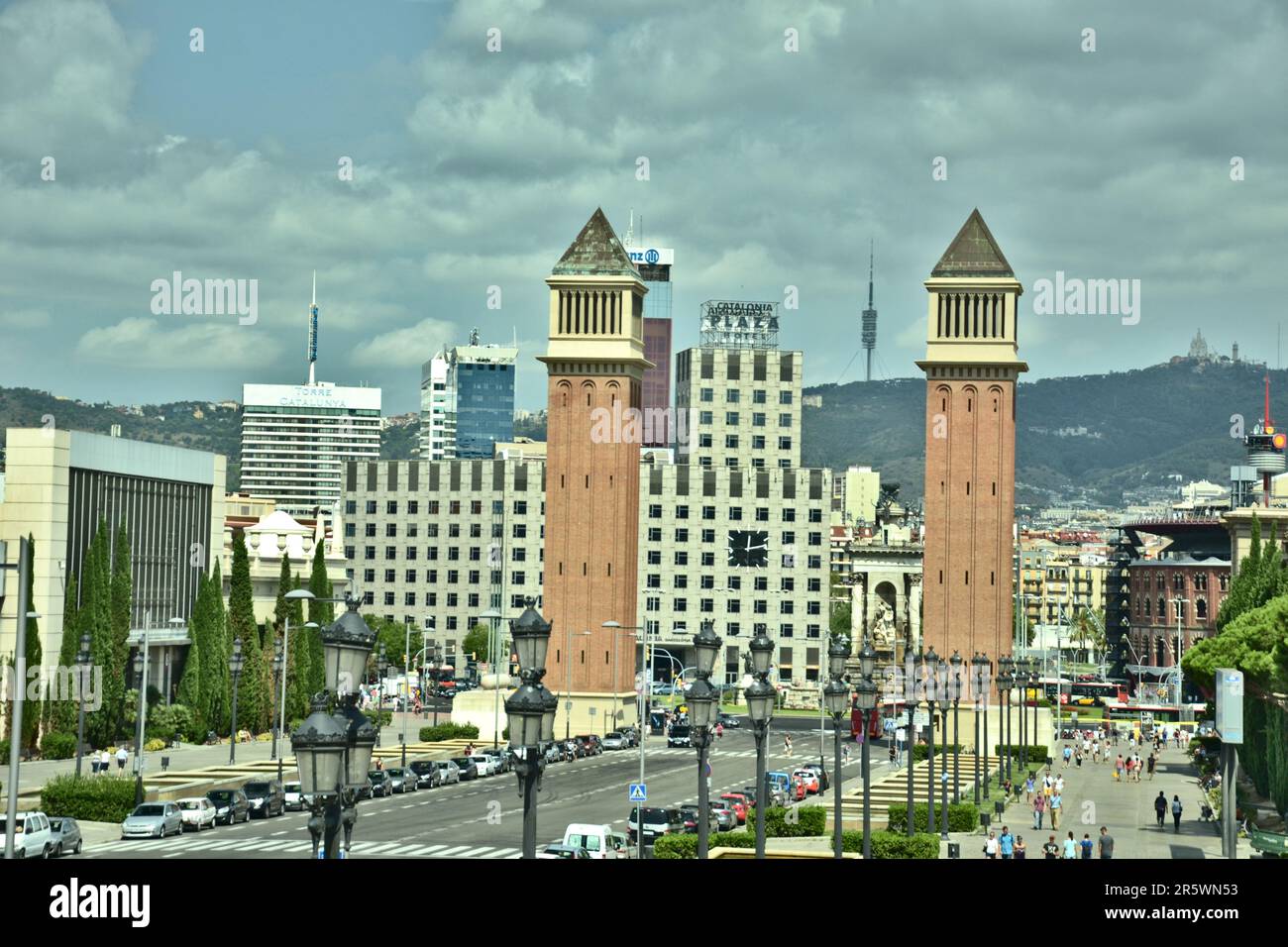 Barcelona, Spanien - August 17. 2014 : Venezianische Türme, entworfen von Ramon Reventós, erbaut für die Ausstellung 1929. Es liegt am Plaza d'Espanya. Stockfoto