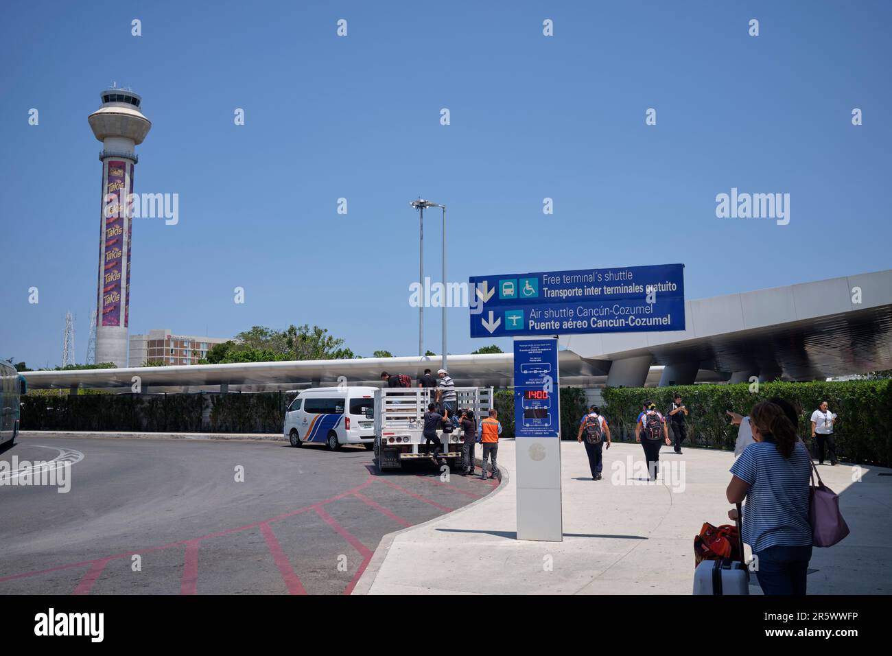 Transfer zum Flughafen Cancun, Mexiko Stockfoto