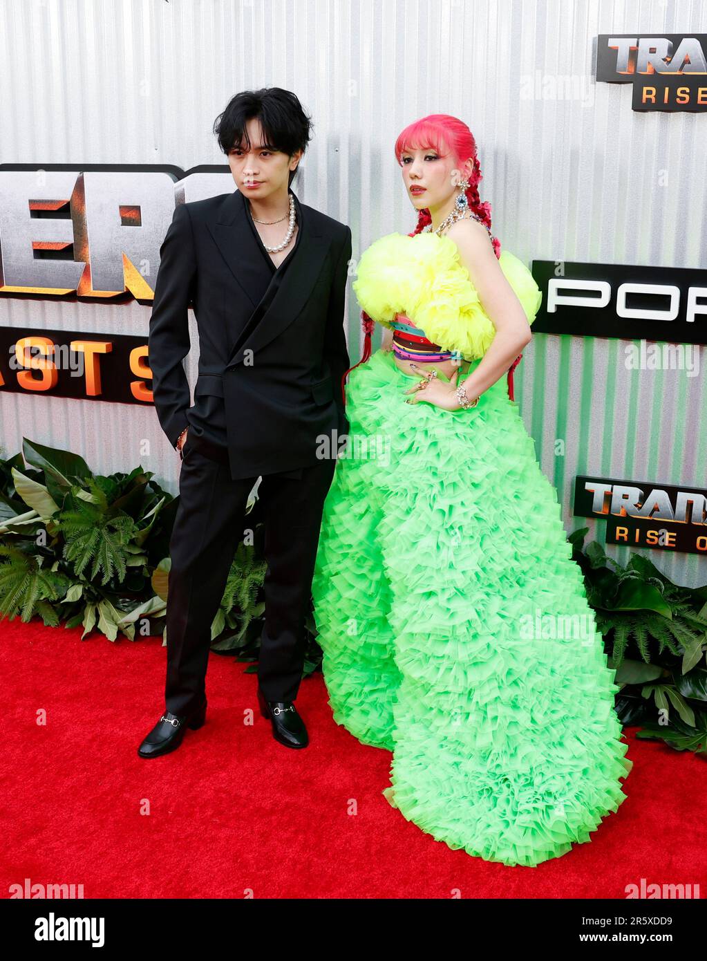 Flatbush, Usa. 05. Juni 2023. Kento Nakajima und Riisa Naka treffen am Montag, den 5. Juni 2023 in New York City auf dem roten Teppich auf Paramount's New York „Transformers: Rise of the Beasts“ Premiere im Kings Theatre ein. Foto: John Angelillo/UPI Credit: UPI/Alamy Live News Stockfoto