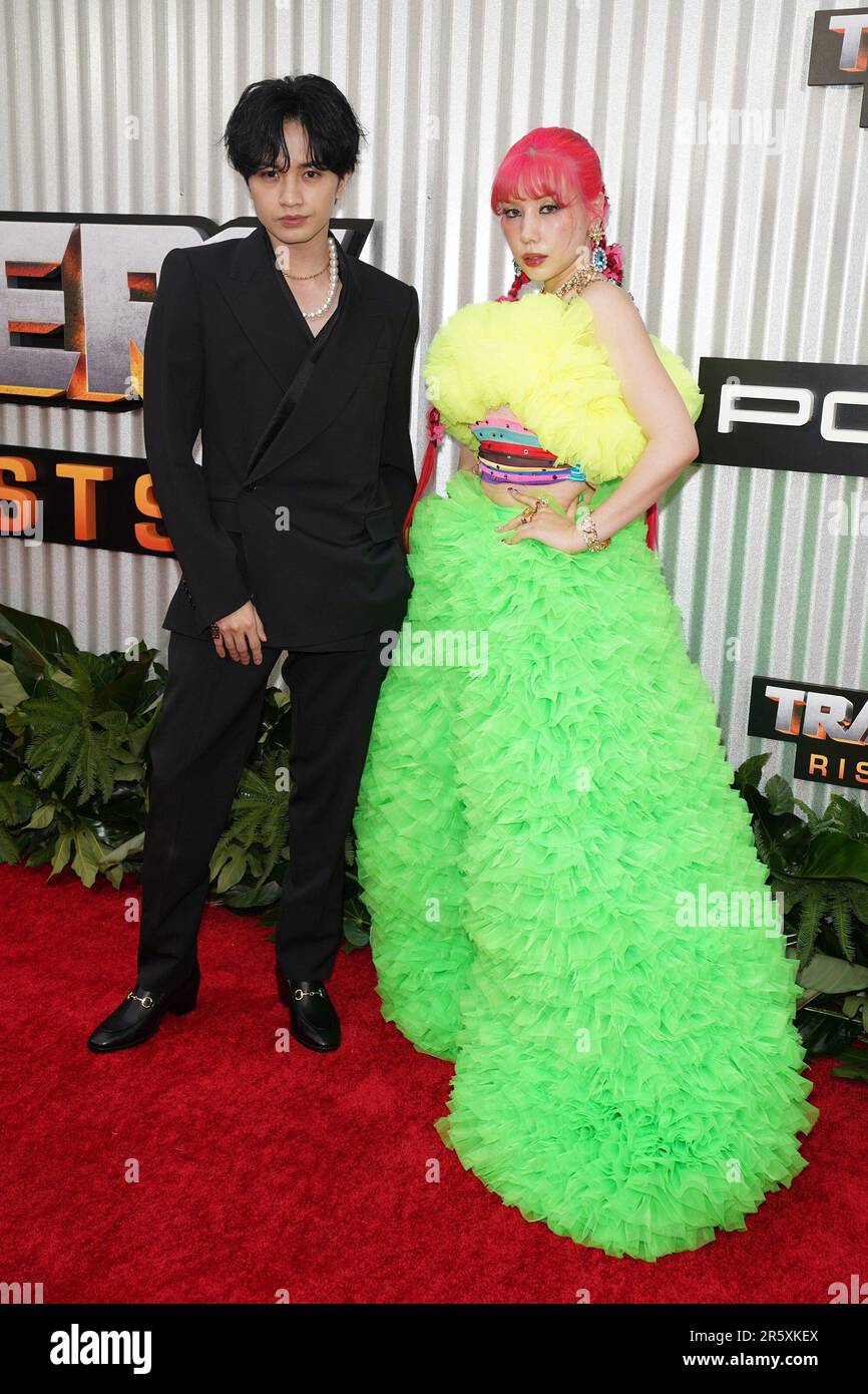 Brooklyn, New York, USA. 5. Juni 2023. Kento Nakajima, Riisa Naka bei Ankunft für TRANSFORMER: RISE OF THE BEASTS Premiere, Kings Theater, Brooklyn, NY 5. Juni 2023. Kredit: Kristin Callahan/Everett Collection/Alamy Live News Stockfoto