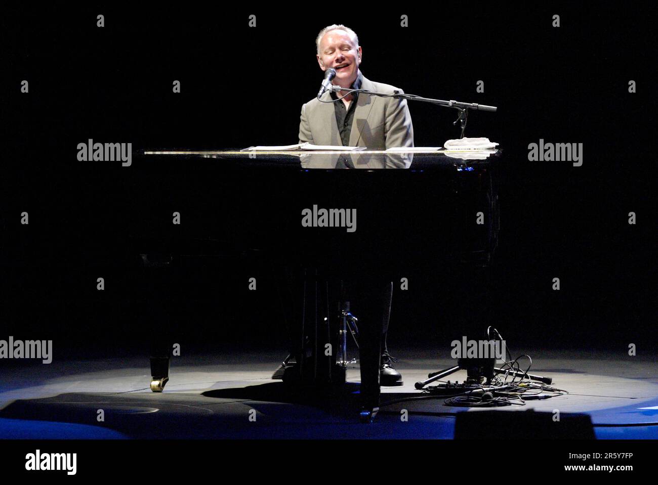 Joe Jackson tritt am 22. Mai 2008 live im State Theatre in Sydney, Australien, auf. Stockfoto