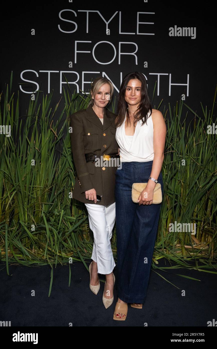 New York, USA. 29. Mai 2023. Dr. Jennifer Ashton und Chloe Ashton nehmen am 5. Juni 2023 an der Veröffentlichung von „Styles for Strength“ von Donna Karen und Cheri Kaufman Teil, die Veteranen bei Urban Zen in New York, New York, zugute kommen. (Foto: Gabriele Holtermann/Sipa USA) Guthaben: SIPA USA/Alamy Live News Stockfoto