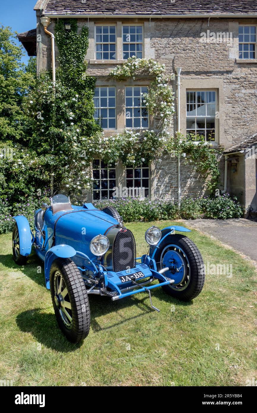 Bugatti Typ 35 am Tag der offenen Tür im Middlewick House Gardens Corsham Wiltshire UK Stockfoto