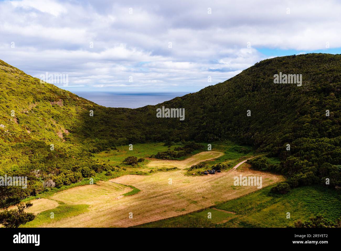 Monte Brasil Caldeira in Angra do Heroismo, Insel Terceira, Azoren, Portugal. Vulkanische Caldera Stockfoto