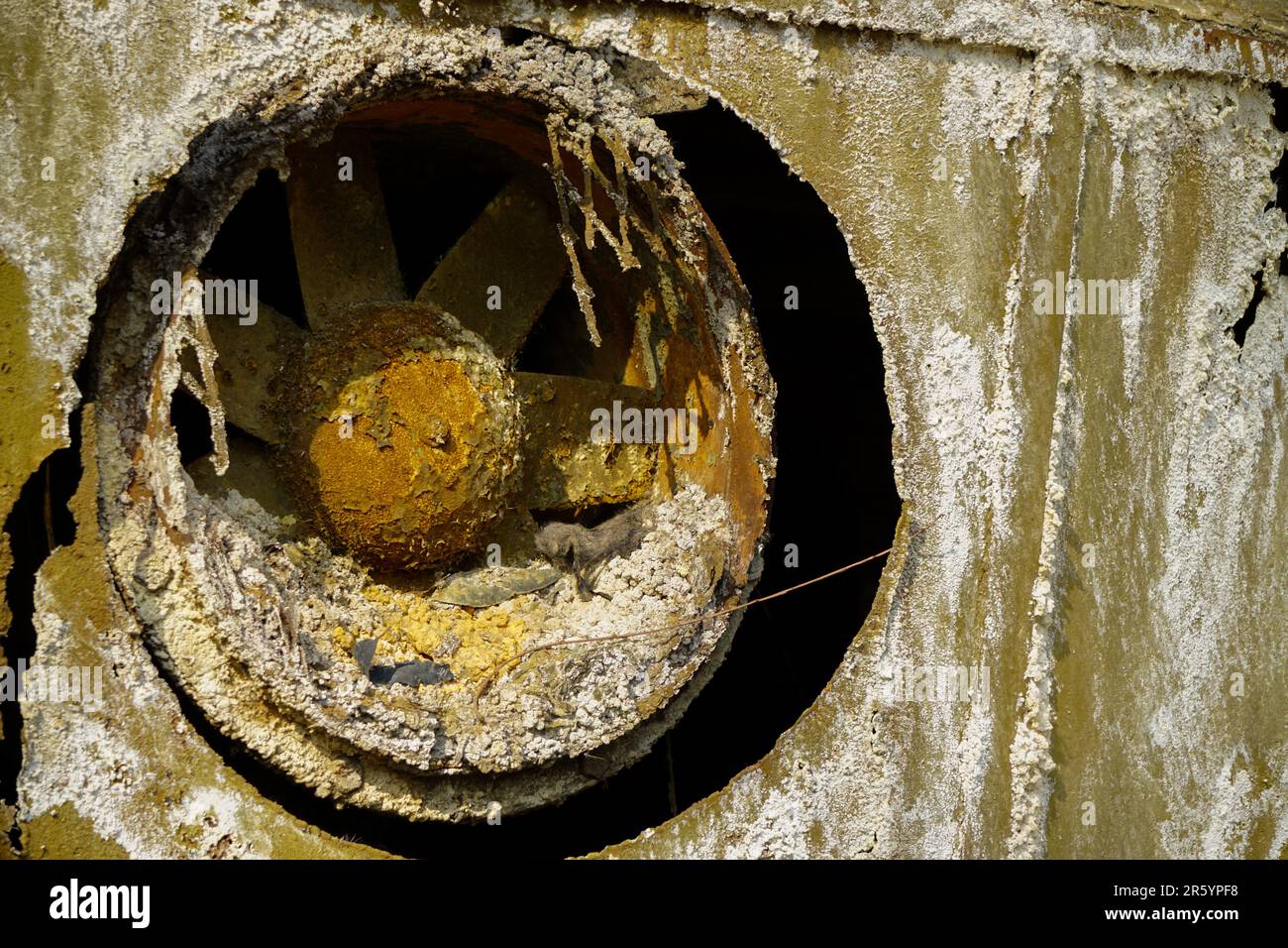 3. April 2023 Nicosia Zypern. Alte Kupfermine und Hafen in Nikosia Zypern Stockfoto