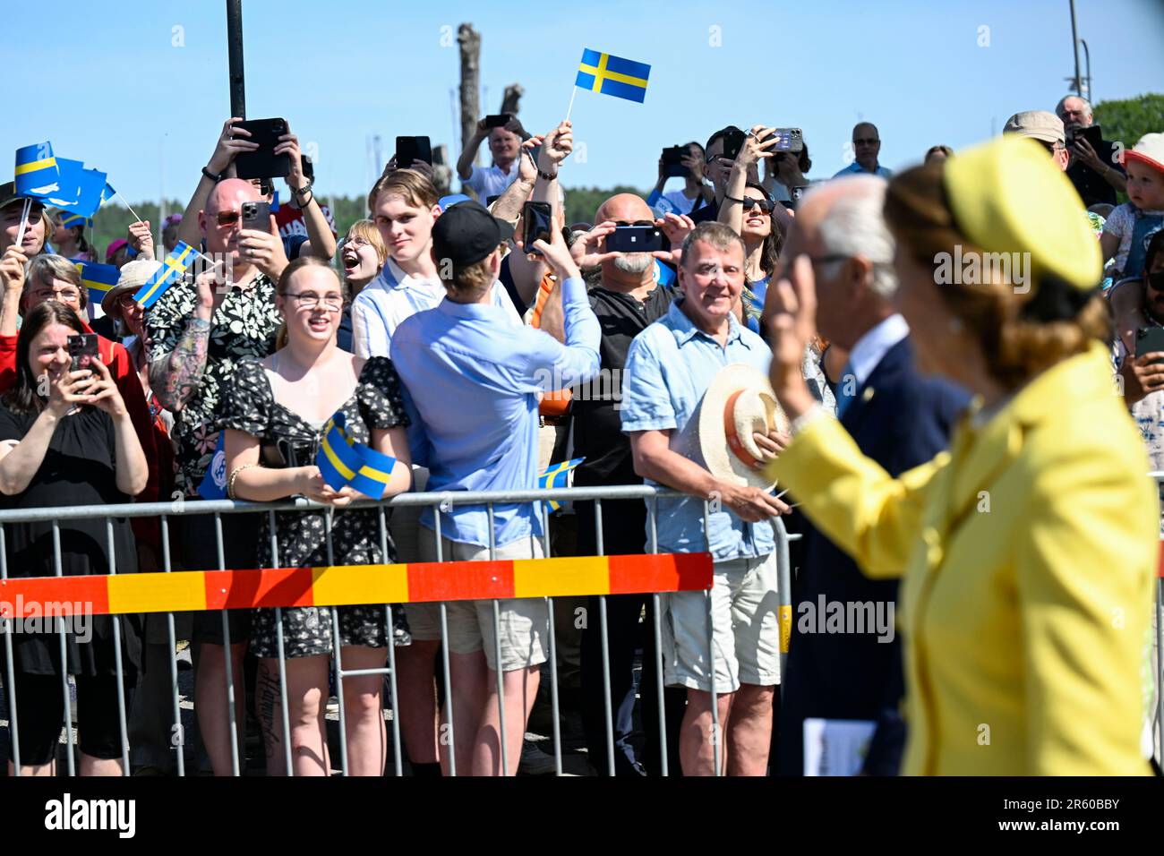 König Carl Gustaf und Königin Silvia besuchen Strängnäs, Schweden, am schwedischen König Carl Gustaf und Königin Silvia besuchen Strängnäs, Schweden, am schwedischen