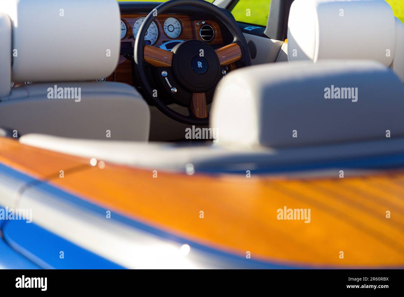 Rolls Royce Phantom Drophead bei Goodwood Circuit, Großbritannien Stockfoto