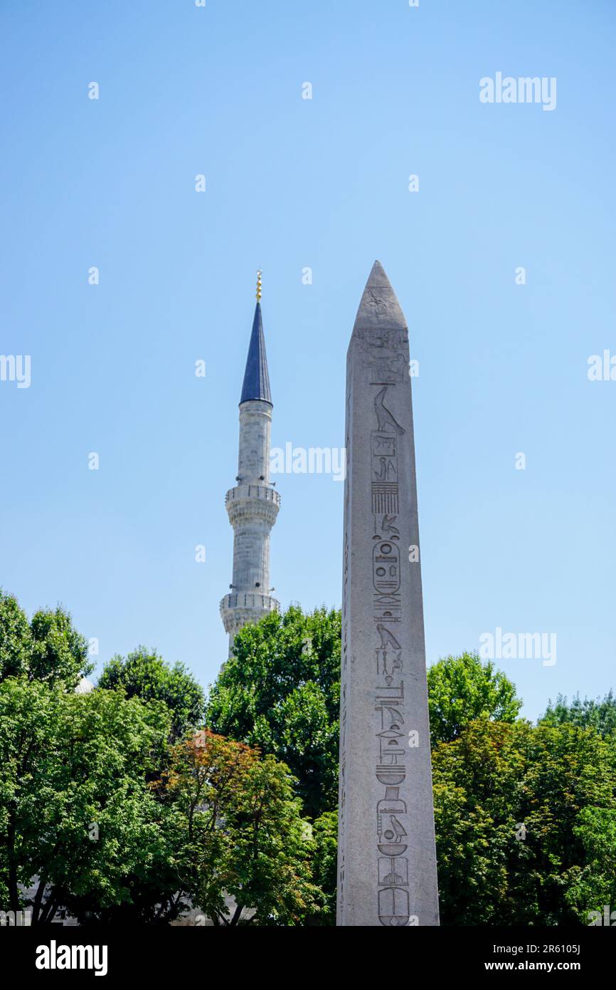 24. Juli 2017 Istanbul Türkei. Dikilitas-Park in Istanbul Antike Obelisken der Türkei Stockfoto