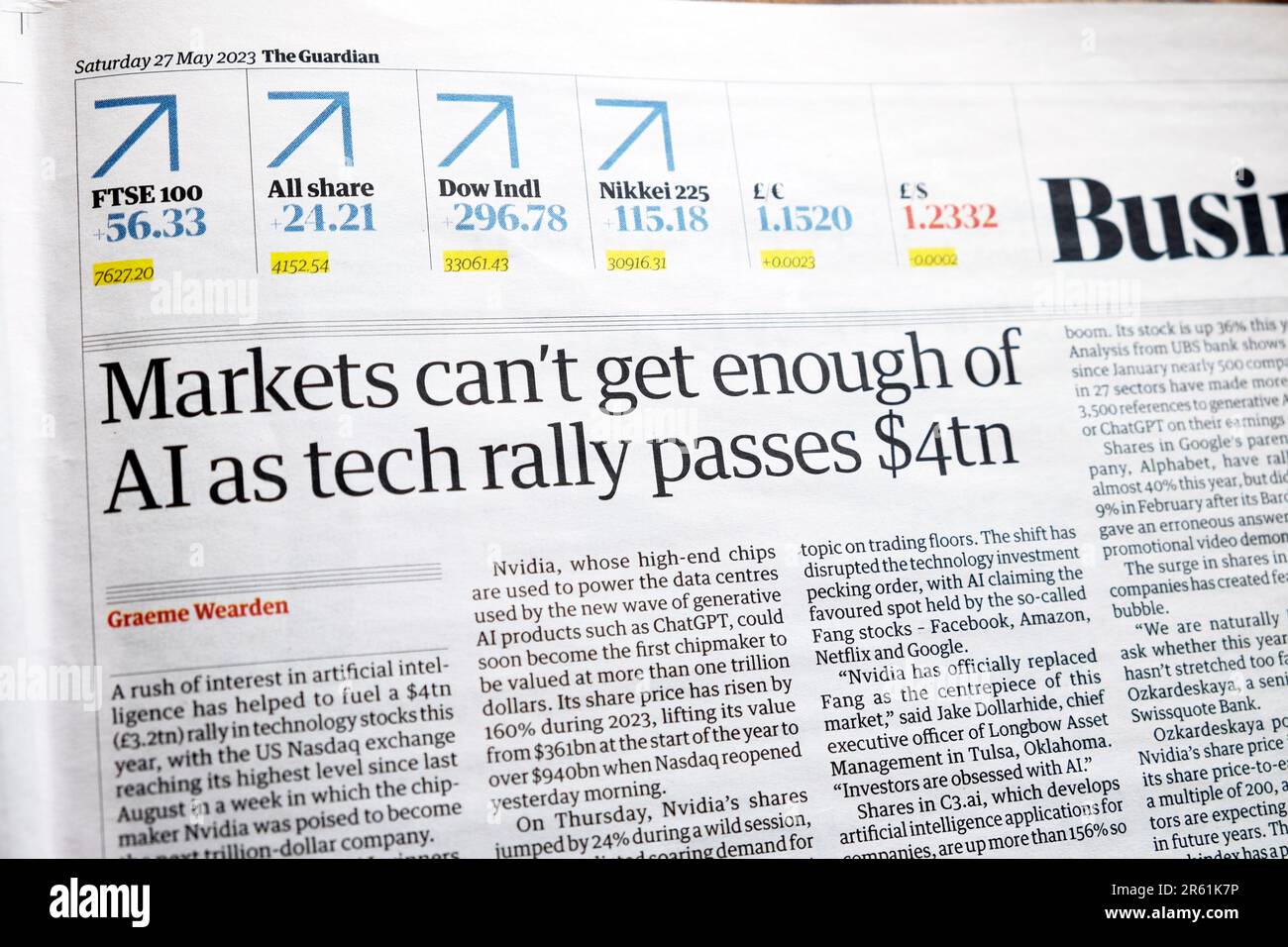 „Die Märkte können nicht genug von KI bekommen, da die Tech-Rallye 4 TN Dollar überschreitet“, titelt die Zeitung Guardian, artikel der künstlichen Intelligenz, Mai 2023, London, Großbritannien Stockfoto