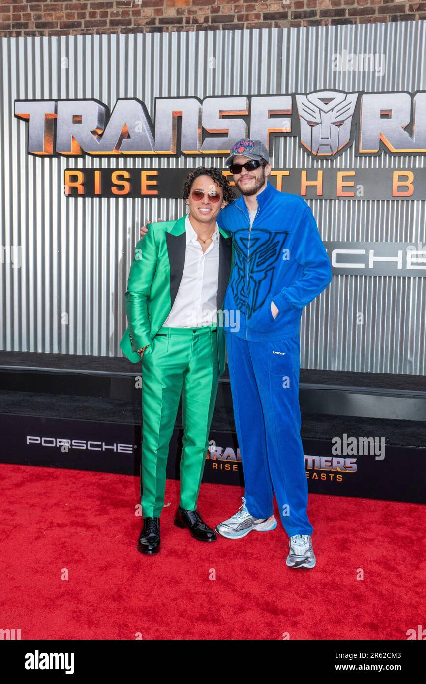 Transformiert den Aufstieg der Bestien New York City Red Carpet und Premiere im Kings Theater in Brooklyn - Anthony Ramos, Pete Davison Stockfoto