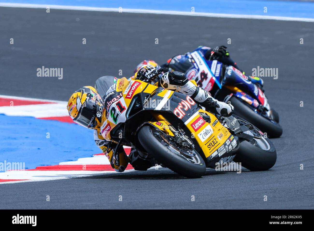 Michael Ruben Rinaldi von Aruba.it Racing - Ducati mit Ducati Panigale V4R während der FIM SBK Superbike World Championship Pirelli Emilia-Romagna Runde auf der Misano World Circuit. Stockfoto