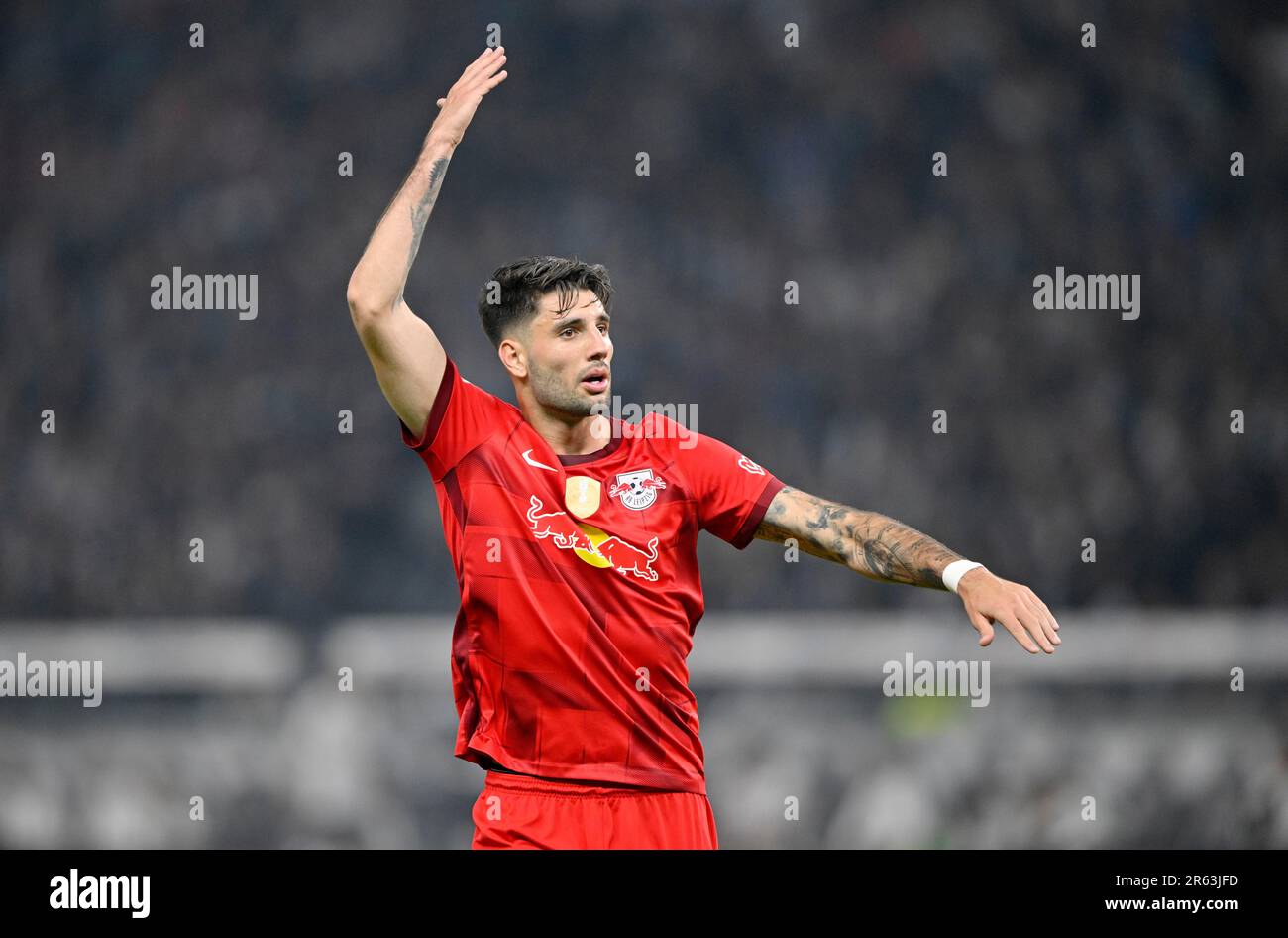 Dominik Szoboszlai (17) RasenBallsport Leipzig RBL bittet die Zuschauer, eine Stimmung, eine Geste, Gesten, 80. DFB Cup Finale, DFB Cup Finale, Finale zu machen Stockfoto