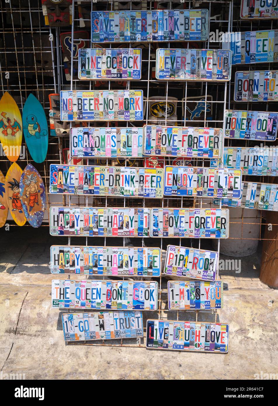 Souvenir Shop verkauft Schilder Puerto Morelos Yucatan Mexiko Stockfoto