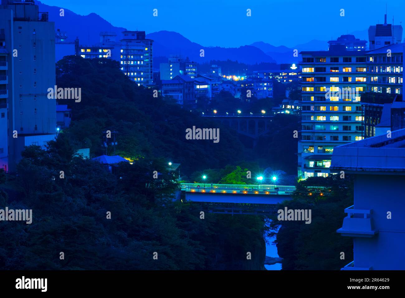 Nachtblick auf Kinugawa Onsen Stockfoto