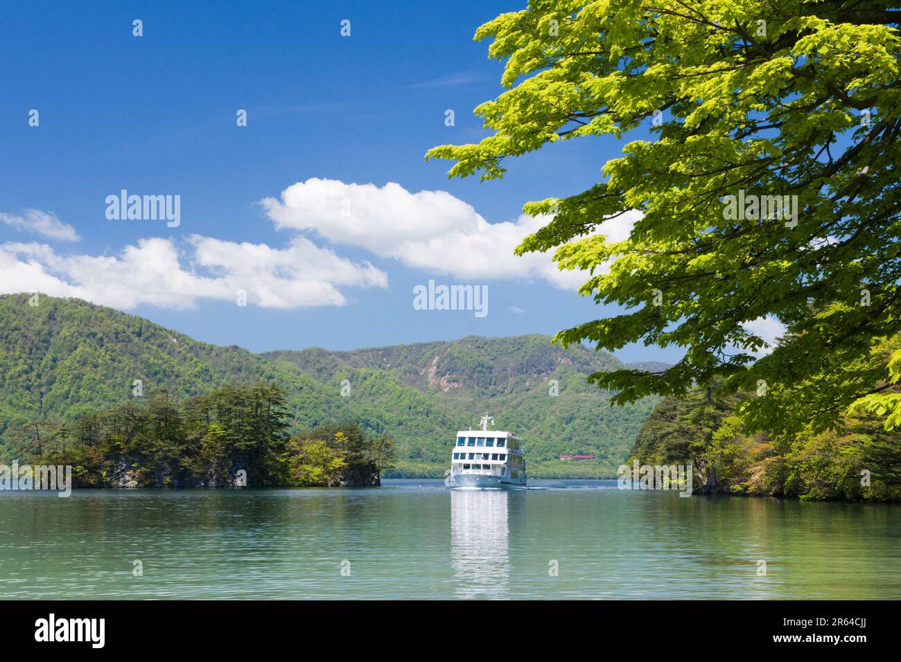 Towadako Besichtigungsboot Stockfoto