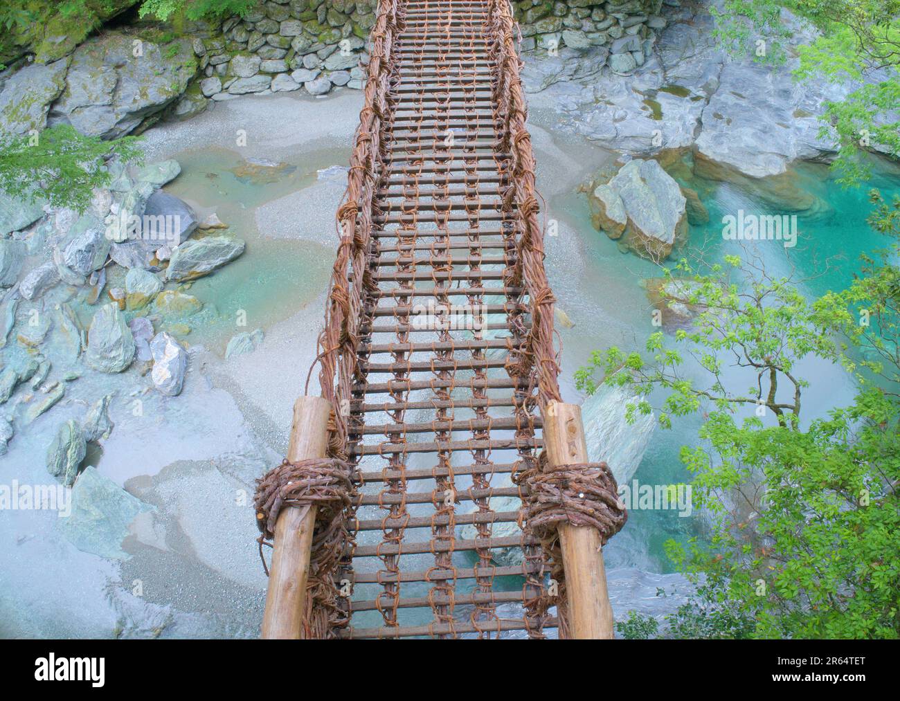 Kazura-Brücke in Iya am Morgen Stockfoto