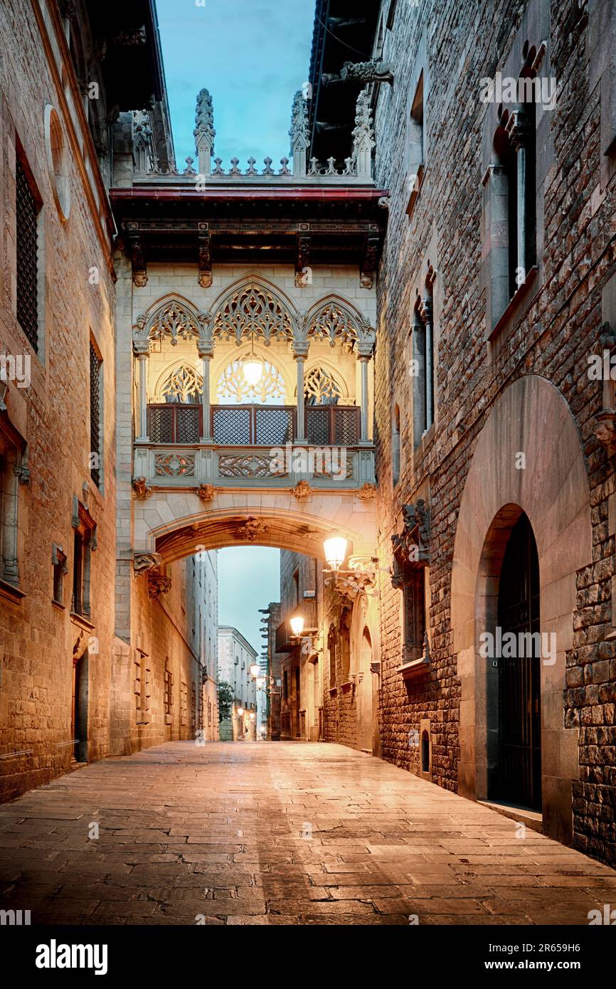 Barri Gothic Quarter und Seufzerbrücke in Barcelona, Katalonien, Spanien Stockfoto