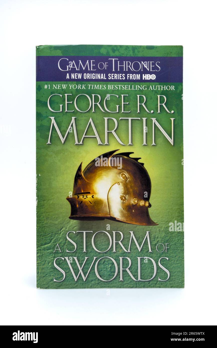 Ein Sturm der Schwerter von George R. Martin isoliert auf weißem Hintergrund. Lahti, Finnland. 1. Juni 2023. Stockfoto