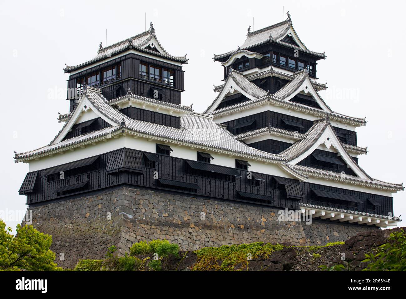 Tenshukaku (Burgturm) von Schloss Kumamoto Stockfoto