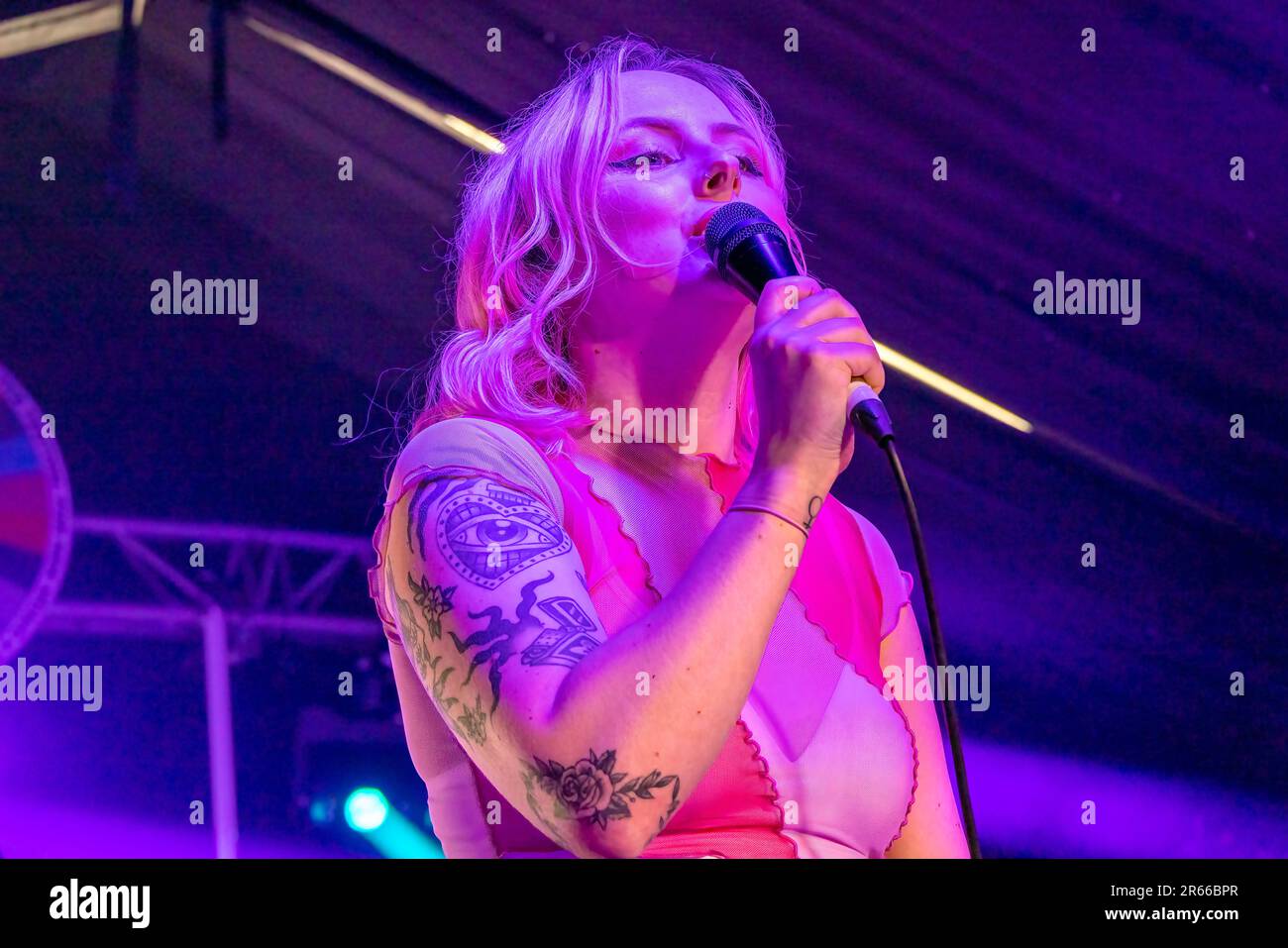 Brighton Beach, City of Brighton & Hove, East Sussex, Großbritannien. Beim Great Escape Festival 2023 in der TGE Beach Stage könnt ihr euer Herz voll fressen. 12. Mai 2023 Kredit: David Smith/Alamy Live News Stockfoto