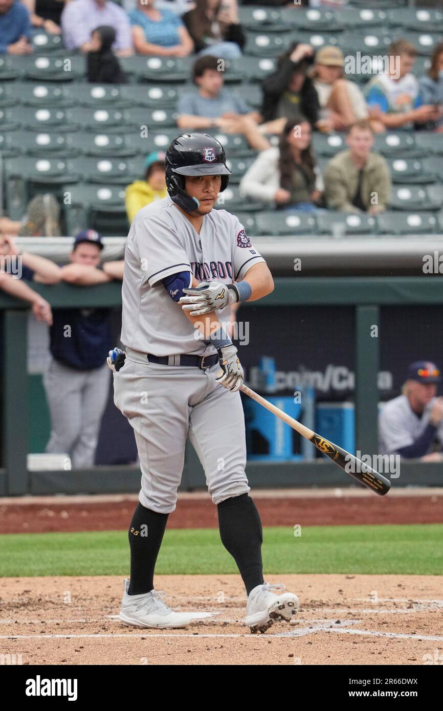 Salt Lake City, USA. 06. Juni 2023. Juni 6 2023: Der zum Round Rock ernannte Hitter Yoshi Tsutsugo (39) macht einen Spaziergang während des Spiels mit Round Rock Express und Salt Lake Bees im Smiths Field in Salt Lake Ut. David Seelig/Cal Sport medi(Kreditbild: © David Seelig/Cal Sport Media/Sipa USA/Cal Sport Media/Sipa USA)(Kreditbild: © David Seelig/Cal Sport Media/Sipa USA/Cal Sport Media/Sipa USA) Kreditbild: SIPA US/Alamy Live News Stockfoto