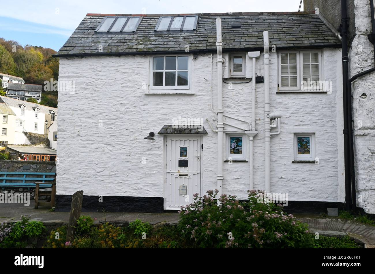 Weiß bemalte Hütte, polperro, cornwall Stockfoto