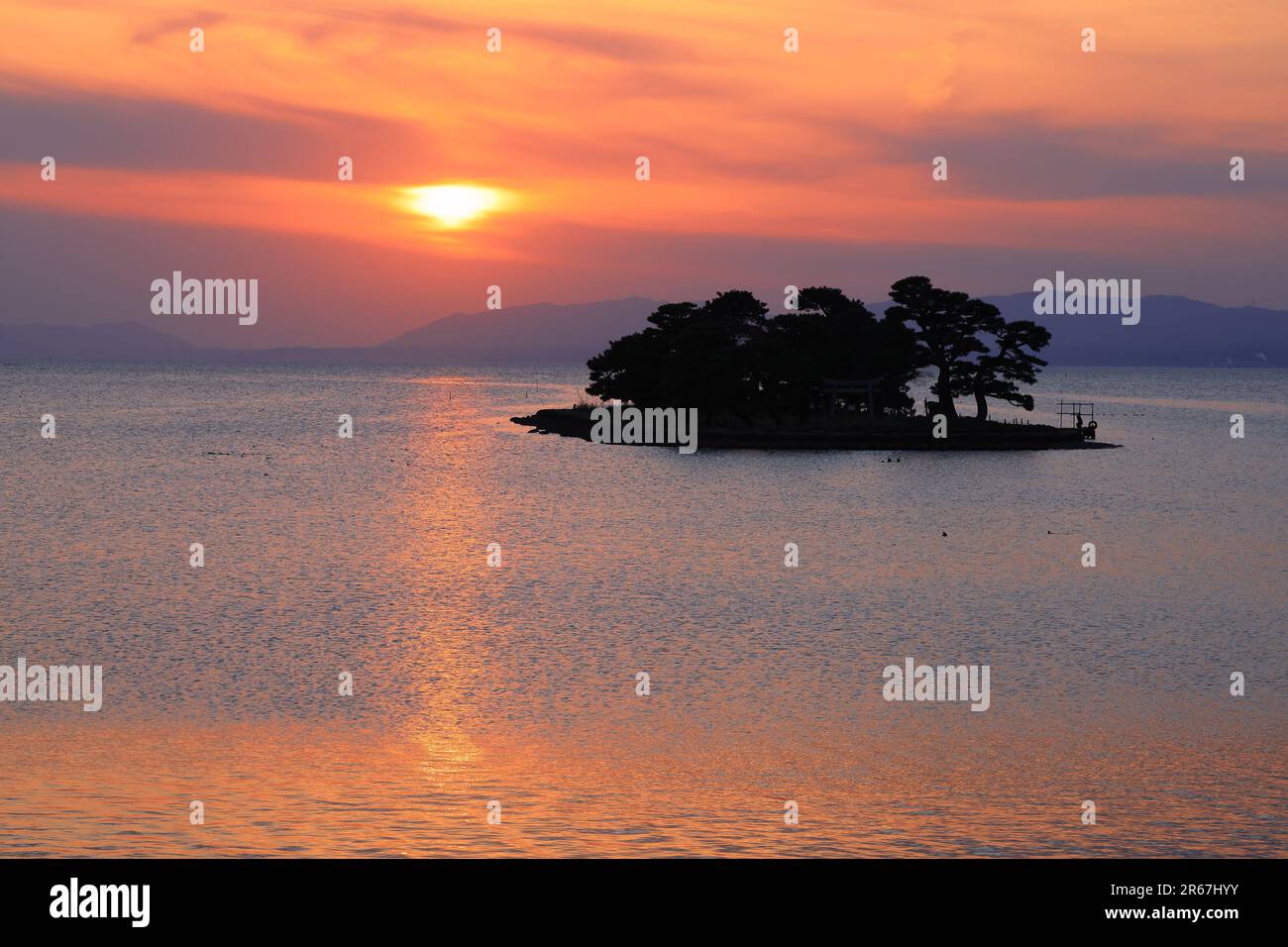 Sonnenuntergang am Shinji-See Stockfoto