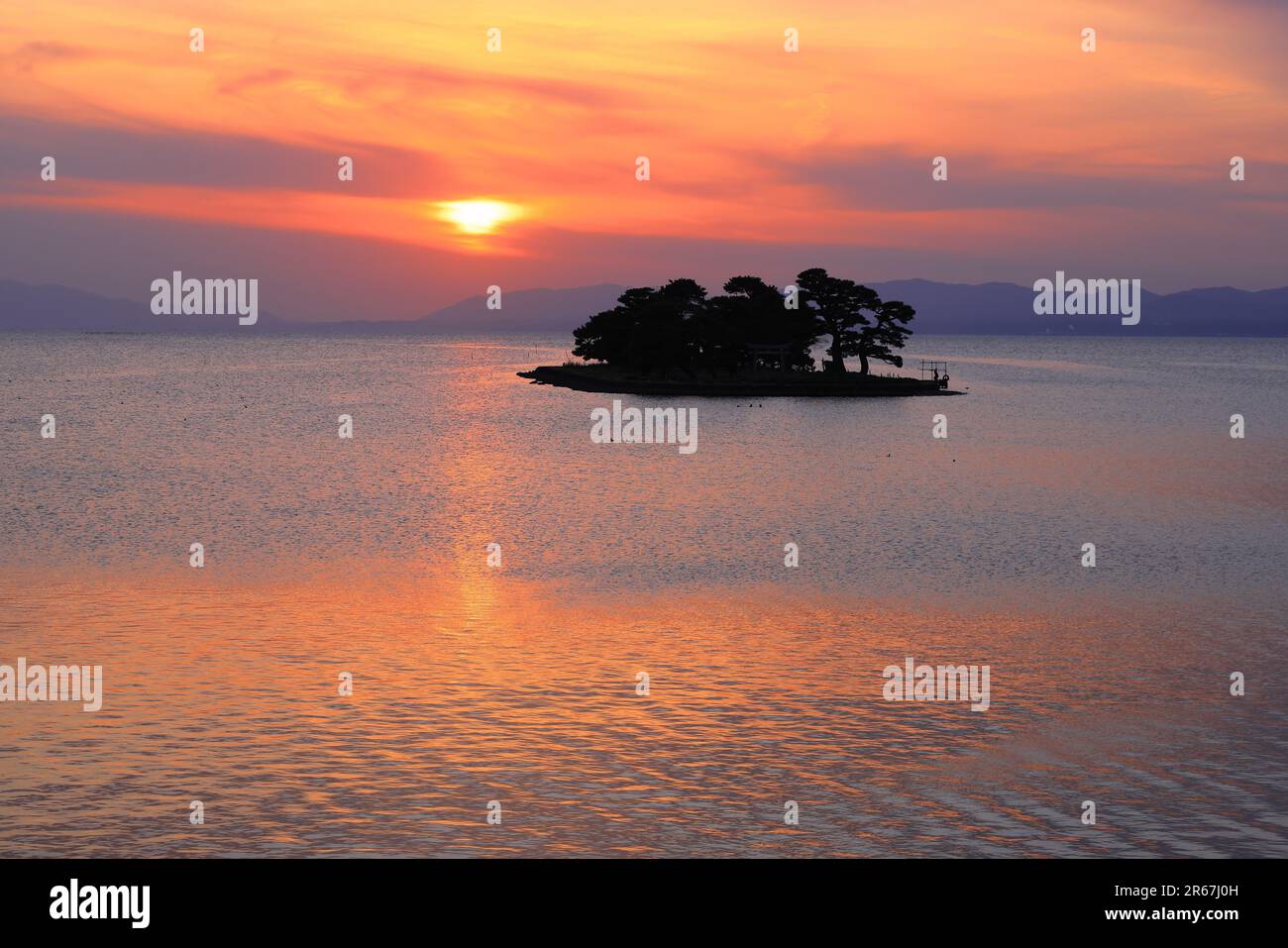 Sonnenuntergang am Shinji-See Stockfoto