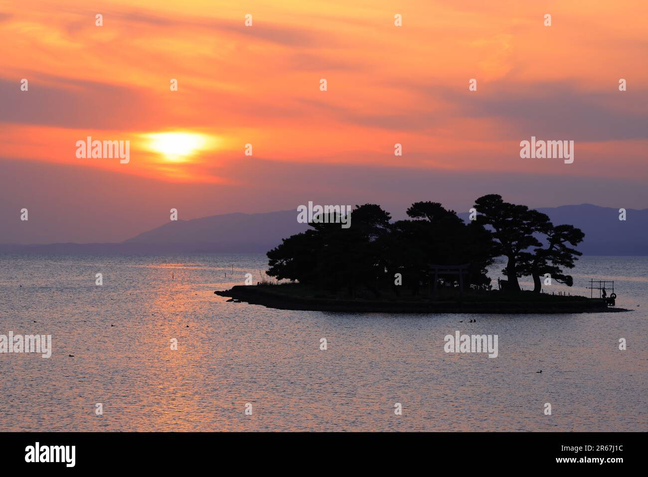 Sonnenuntergang am Shinji-See Stockfoto