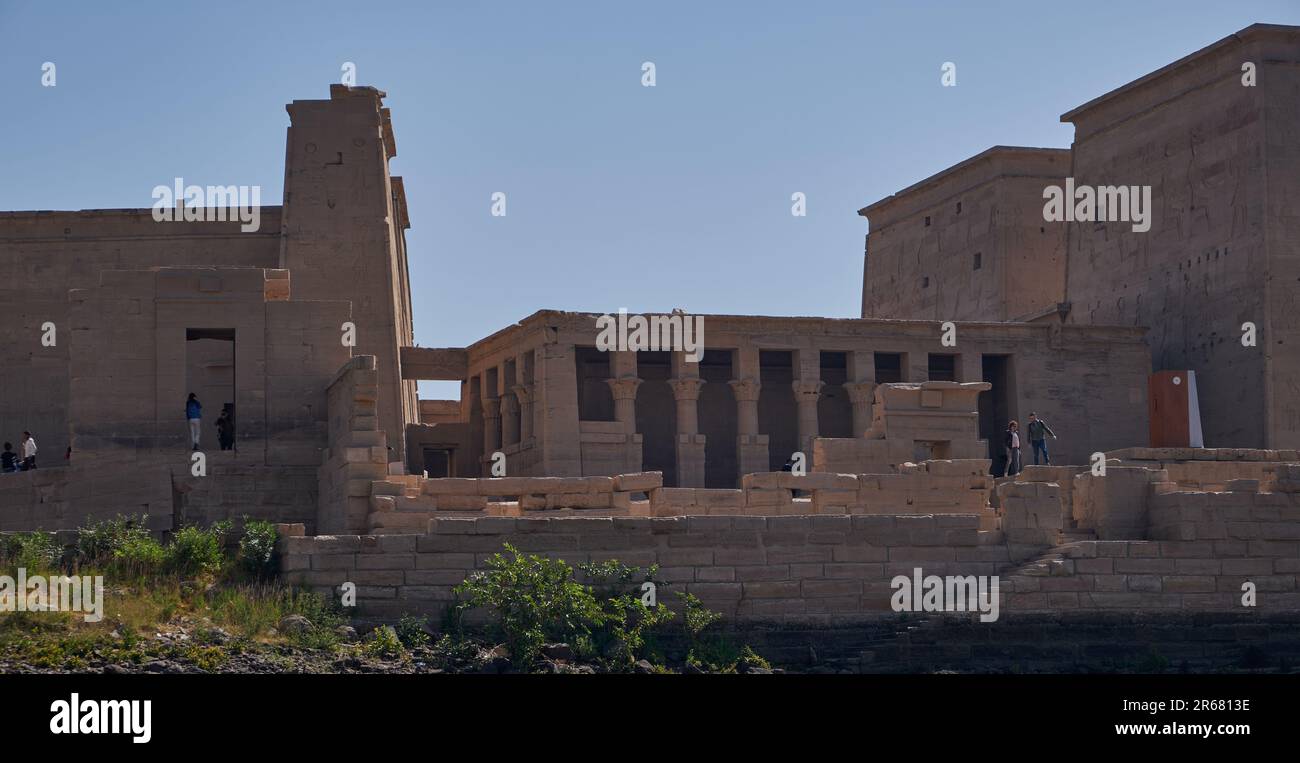 Philae Tempelanlage, eine auf einer Insel basierende Tempelanlage im Stausee des Assuan-Staudamms, stromabwärts des Assuan-Staudamms und des Nasser-Sees, Ägypten. Stockfoto