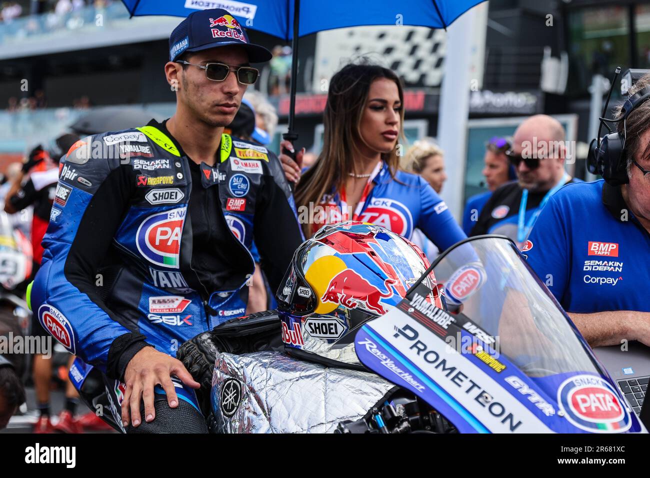 Misano Adriatico, Italien. 04. Juni 2023. Toprak Razgatlioglu von Pata Yamaha Prometeon WorldSBK mit Yamaha YZF R1 in Boxenlinie während der FIM SBK Superbike World Championship Pirelli Emilia-Romagna Runde auf dem Misano World Circuit. (Foto: Fabrizio Carabelli/SOPA Images/Sipa USA) Guthaben: SIPA USA/Alamy Live News Stockfoto