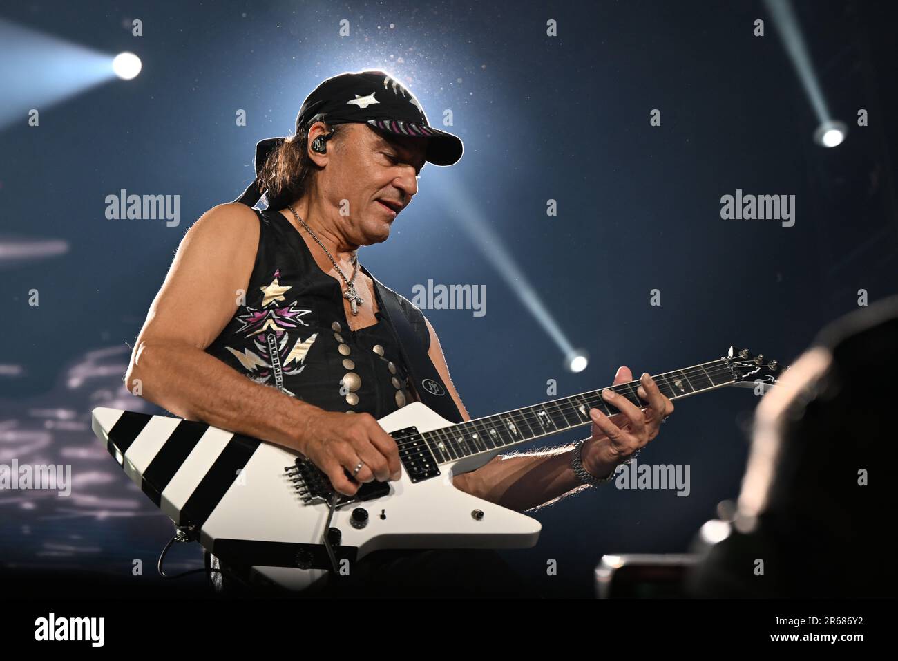 Brünn, Tschechische Republik. 07. Juni 2023. Der Gitarrist Matthias Jabs der deutschen Rockband Scorpions tritt am 7. Juni 2023 in Brünn auf. Kredit: Vaclav Salek/CTK Photo/Alamy Live News Stockfoto