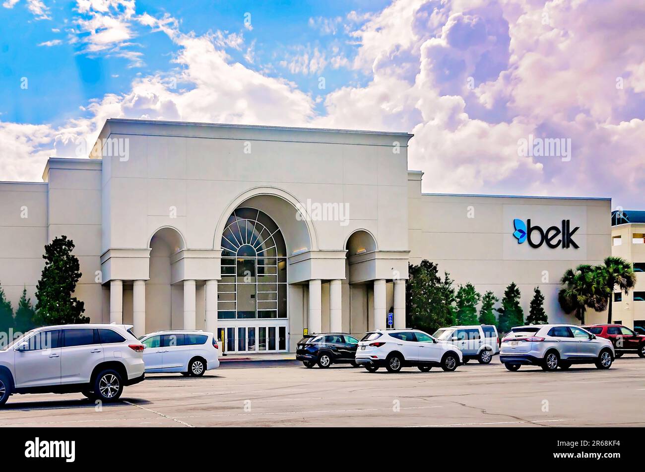 Das Kaufhaus Belk ist in der Edgewater Mall am 5. Juni 2023 in Biloxi, Mississippi, zu sehen. Stockfoto