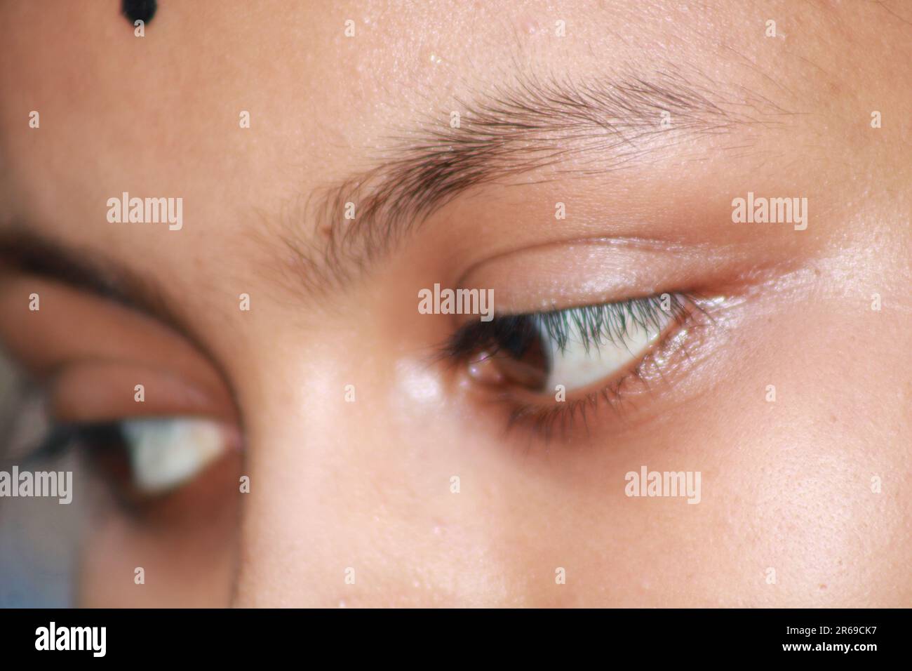 Schöne indische Teenager-Mädchen-Augen, Nahaufnahme Stockfoto