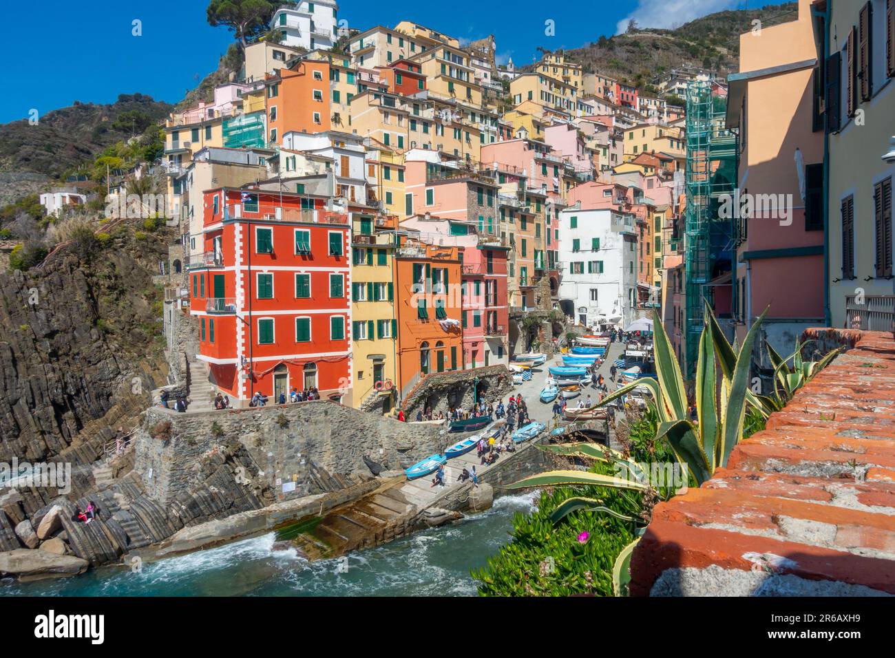 Malerische Szene mit bunten Häusern im Rioaggiore cinque terre italien Stockfoto