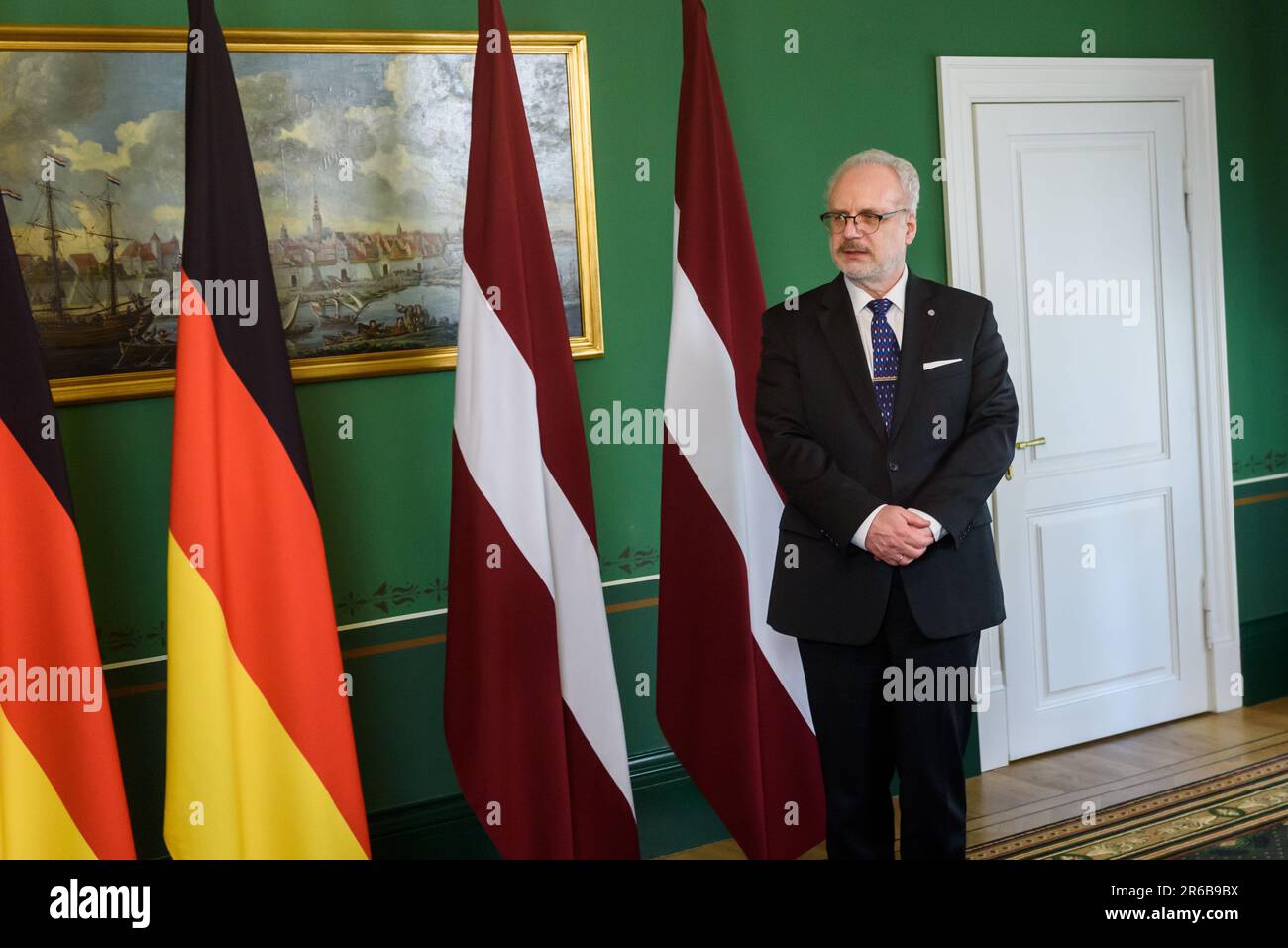 RIGA, Lettland. 8. Juni 2023. Barbel Bas, Präsident des Deutschen Bundestages, trifft sich mit dem lettischen Präsidenten Egils Levits (auf Foto). Schloss Riga. Kredit: Gints Ivuskans/Alamy Live News Stockfoto