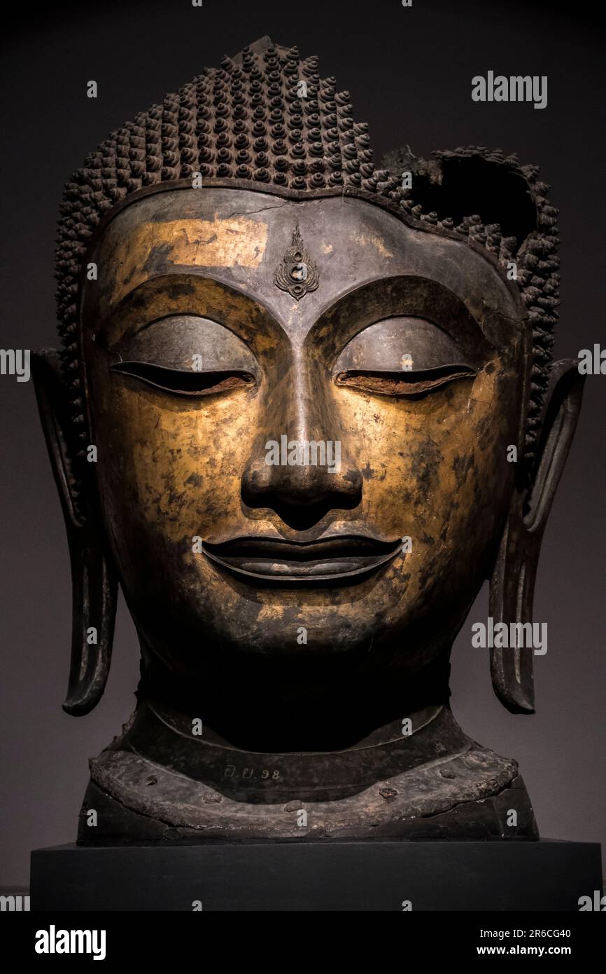 Ein Buddha-Kopf im Nationalmuseum, Bangkok, Thailand Stockfoto