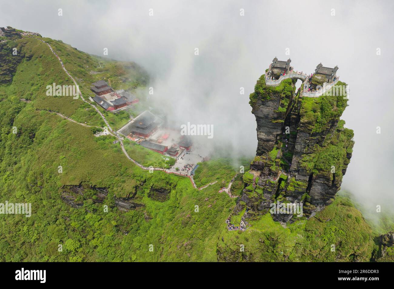 Blick aus der Vogelperspektive auf den Berg Fanjingshan in Guizhou - China Stockfoto