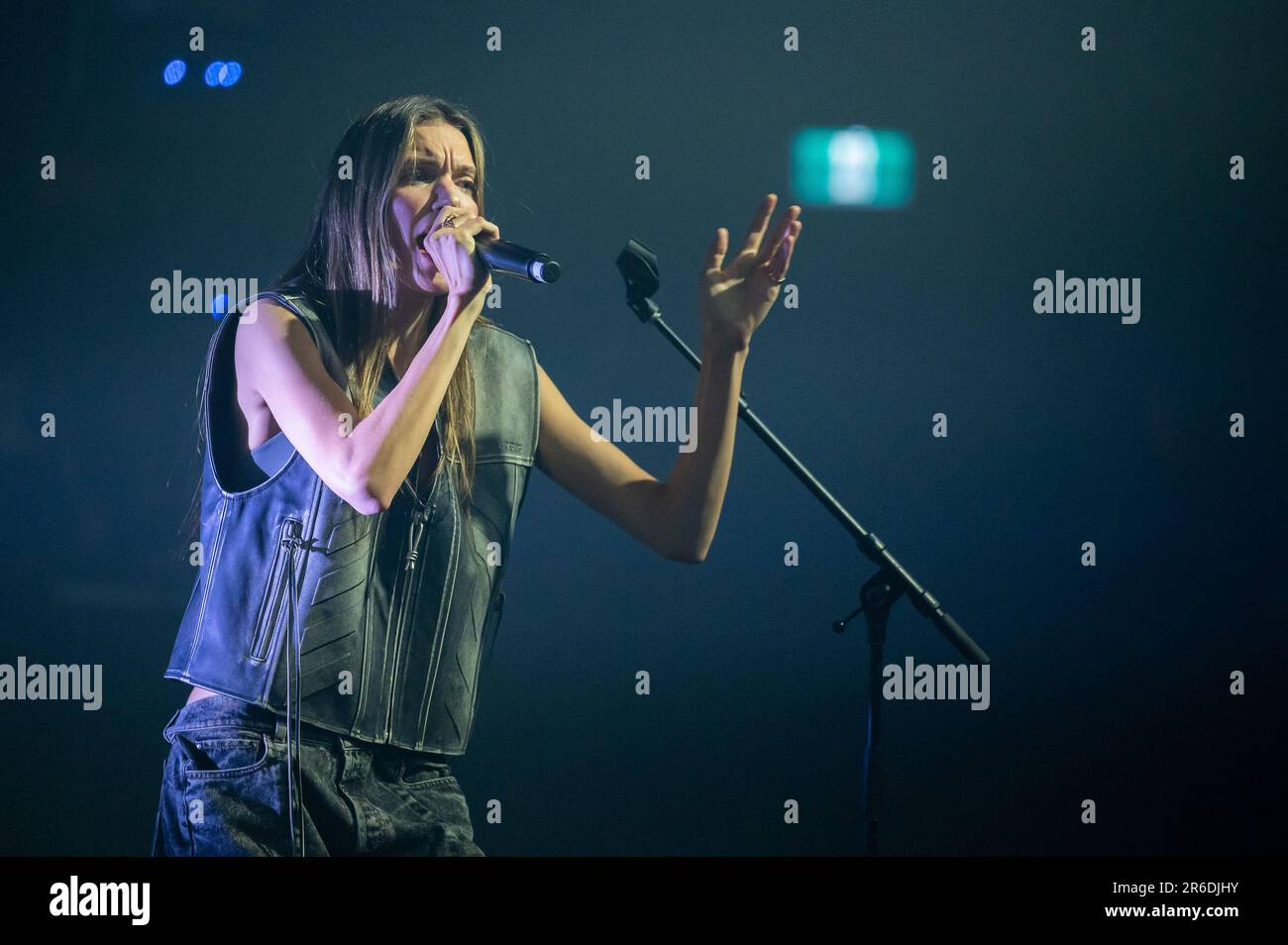 Toronto, Kanada. 8. Juni 2023. Canadian Singeer Charlotte Cardin tritt bei den Canadian Music Week's Indies Awards 2023 in History in Toronto, Kanada, auf. Dominic Chan/EXimages/CMW Stockfoto