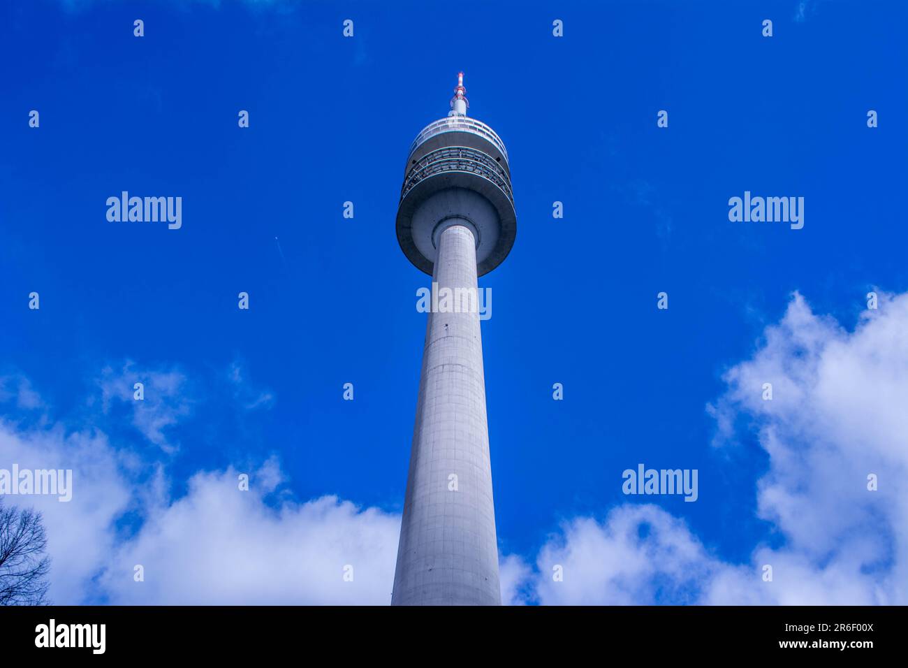 Olympiaturm, Olympiapark, München, Deutschland Stockfoto