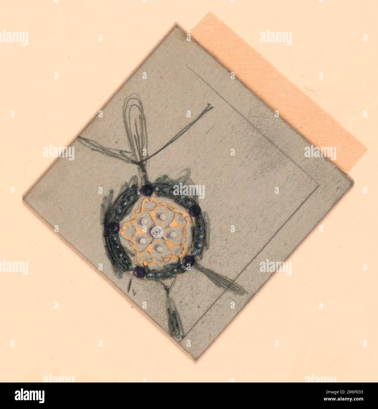 Vertikales Rechteck. Ein kreisförmiges Medaillon mit filigranen Perlen und einem Diamanten wird auf skizzierte Weise in einen Anhänger mit drei Tropfen verwandelt. Grenzlinien, rechts. Datum: 1910-20. Graphit, Pinsel und Aquarell auf Pappe. Museum: Cooper Hewitt, Smithsonian Design Museum. Stockfoto