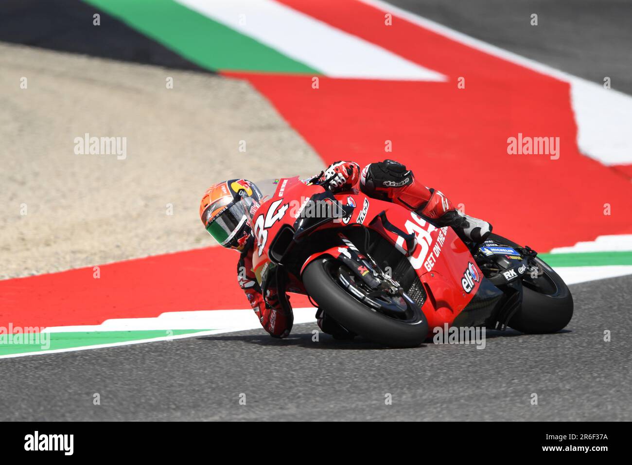 Mugello, Italien. 09. Juni 2023. Mugello International Circuit, Mugello, Italien Jonas Folger DE GASGAS Factory Racing Tech3 KTM während der Free Practice MotoGP Grand Prix von Italien - MotoGP World Championship Credit: Live Media Publishing Group/Alamy Live News Stockfoto