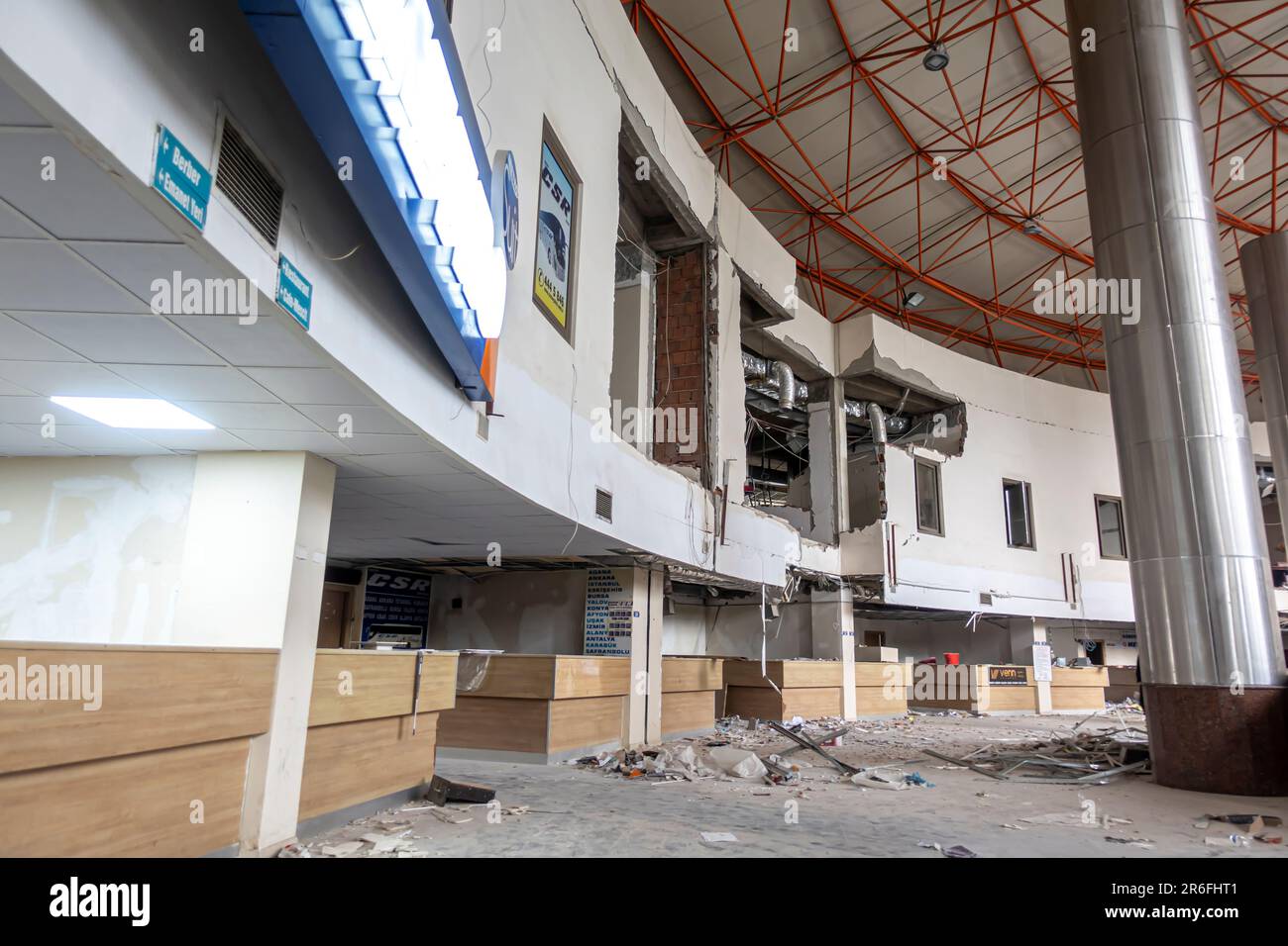 Der Busbahnhof Antakya hatay wurde nach dem Erdbeben in der Türkei zerstört. 2023 Stockfoto