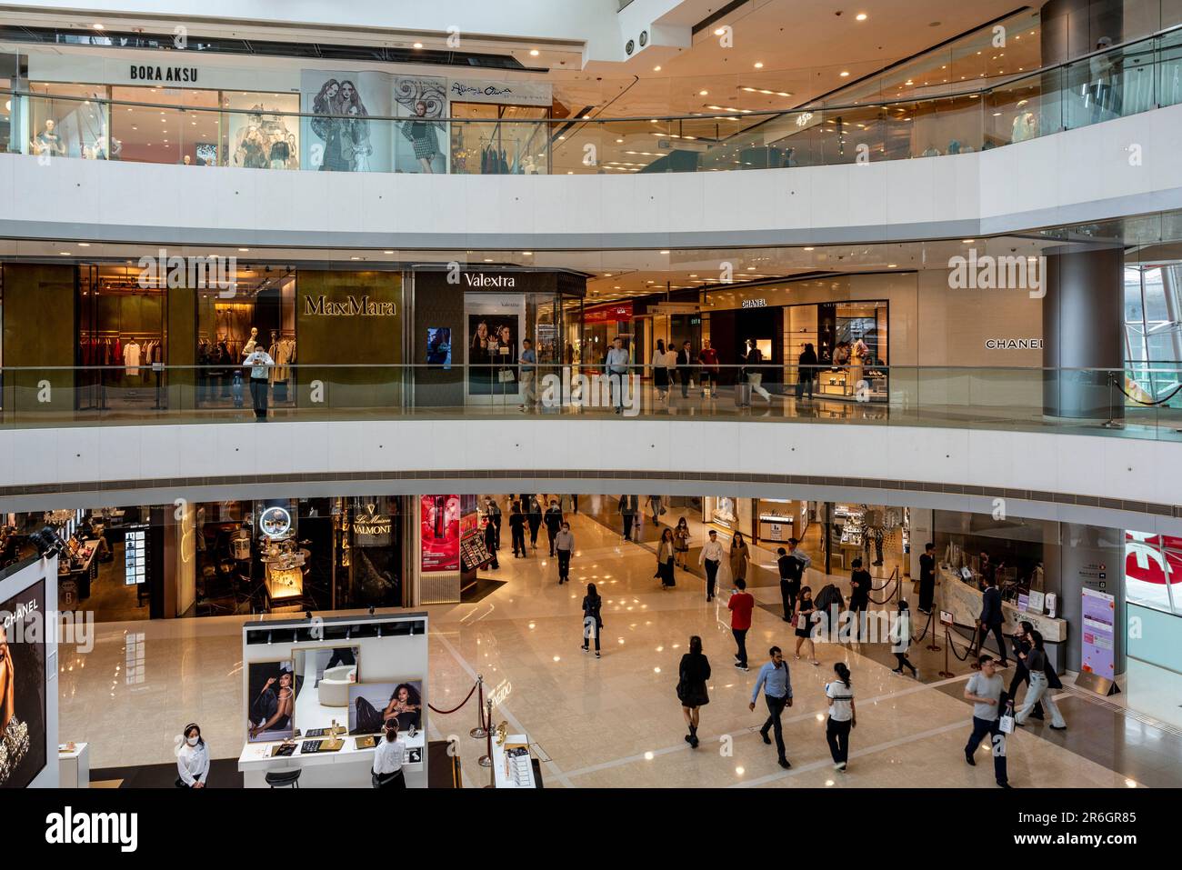 Das Interieur der IFC Mall, Hongkong, China. Stockfoto